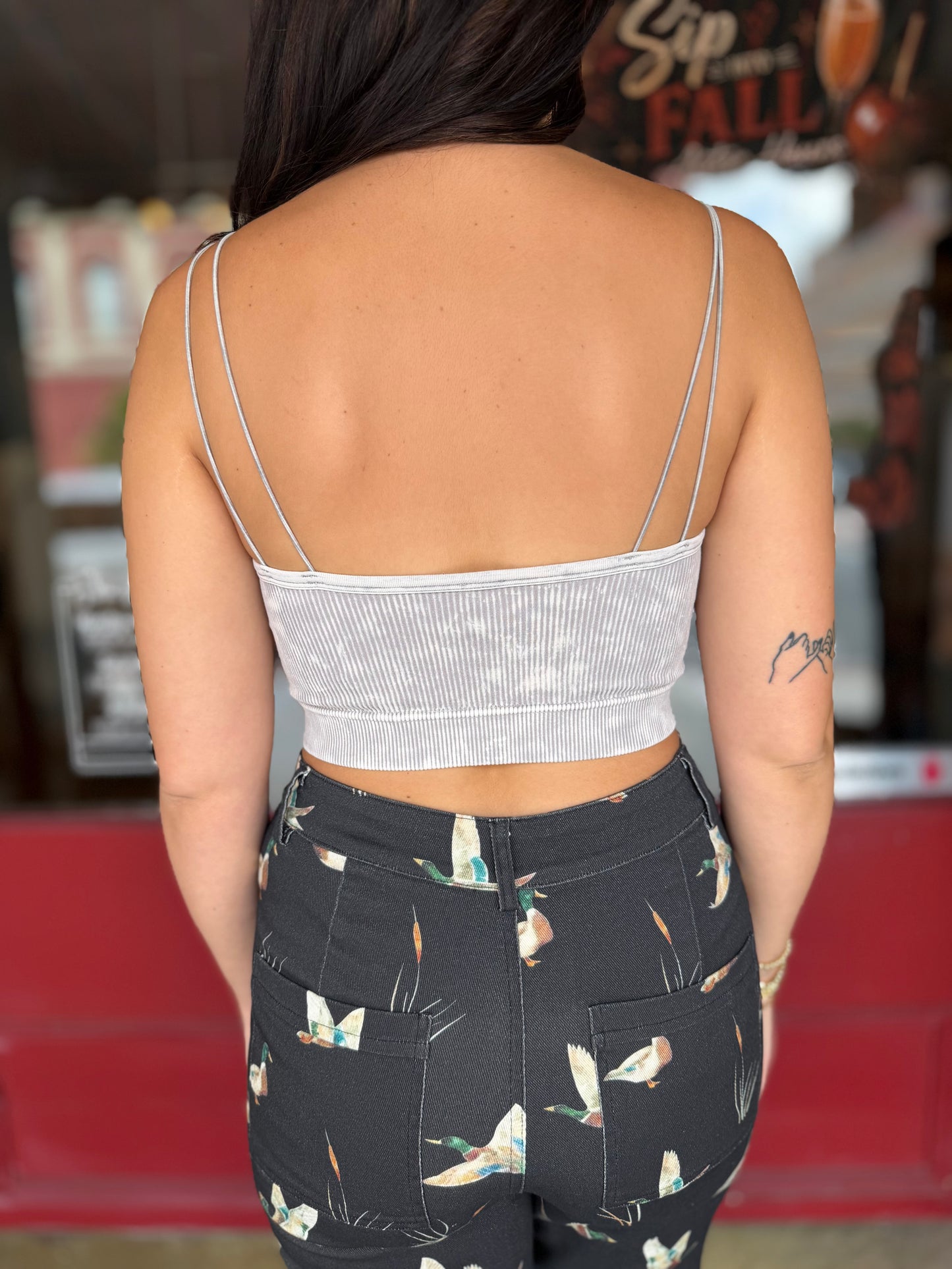 Falling Layers – Silver Washed Ribbed Brami