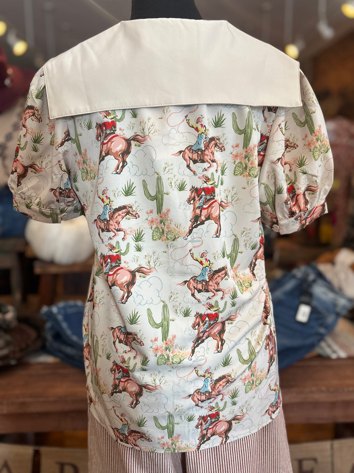 Lucky Cowgirl – Collared Top