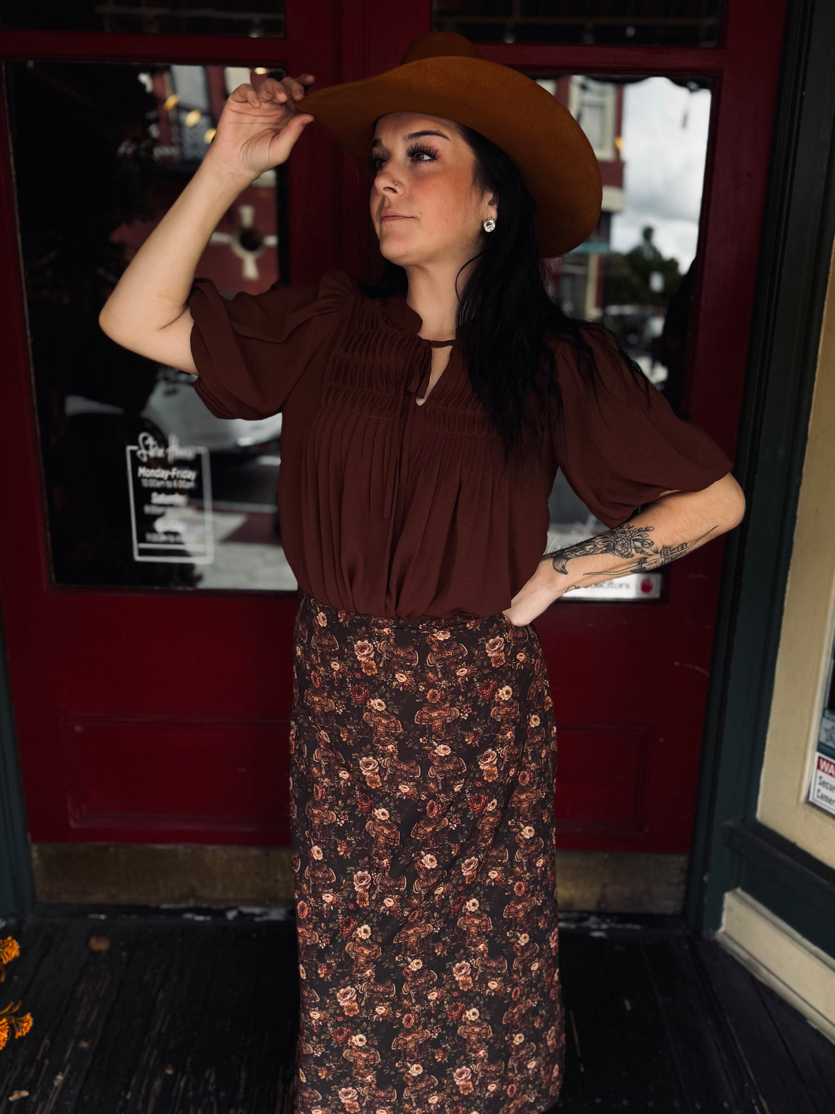 Saddle & Bloom - Black Slit Skirt