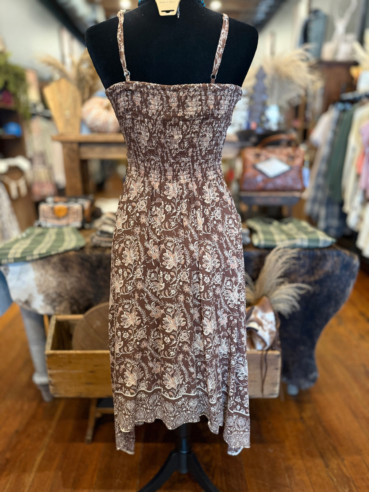 Brown Sugar Beauty – Brown Floral Twist Front Dress