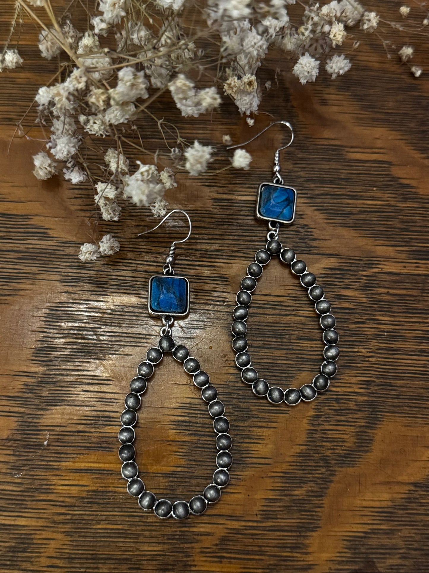 Cold Water Pearl - Earrings