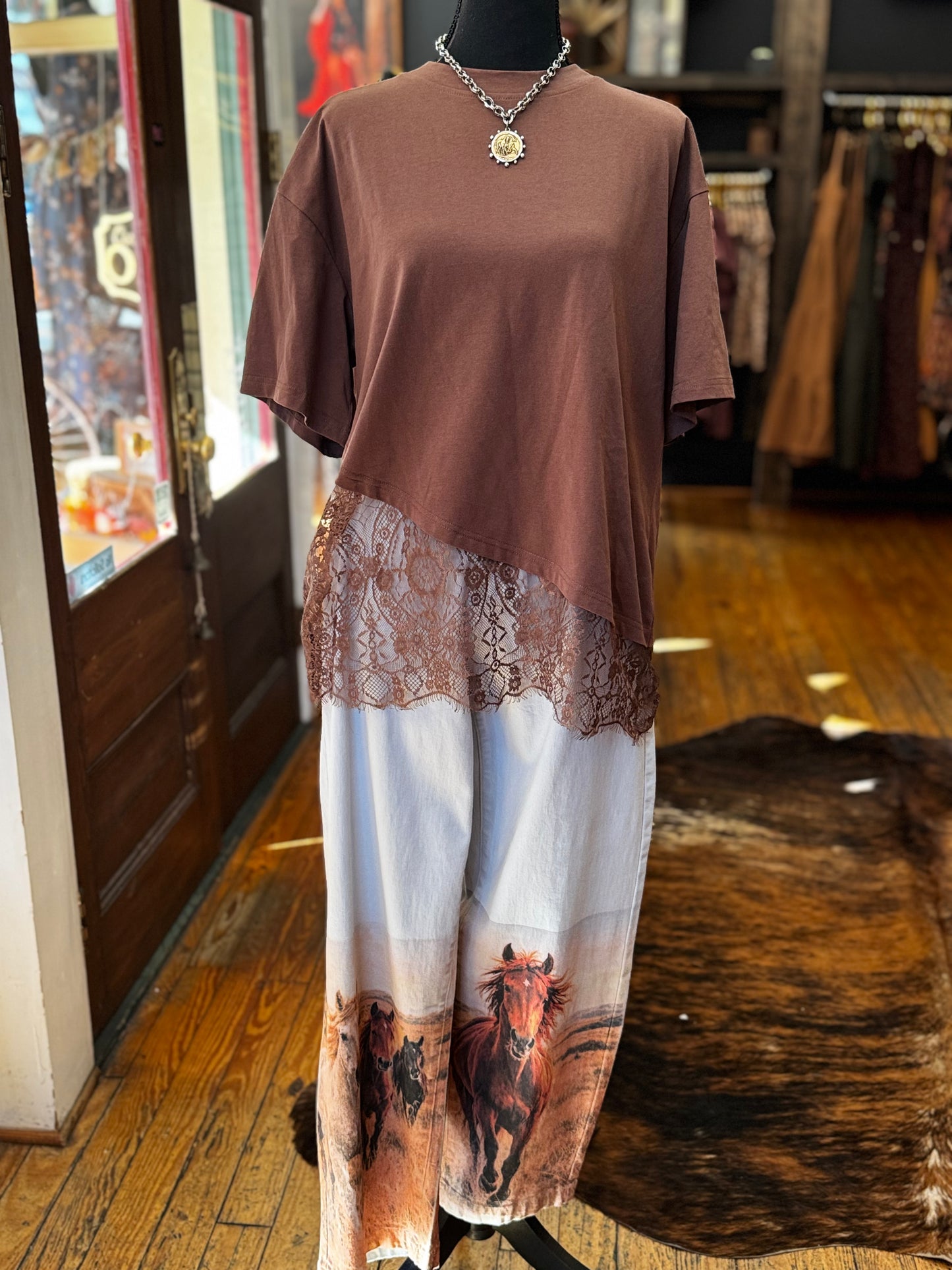 Wild Lace – Brown Lace Trim Tee
