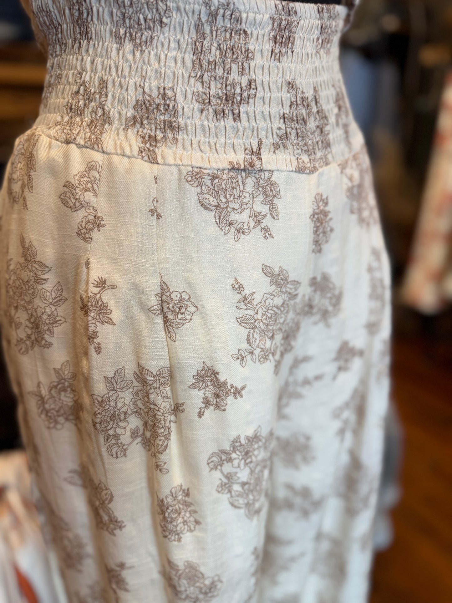 Southern Petals – Beige Set