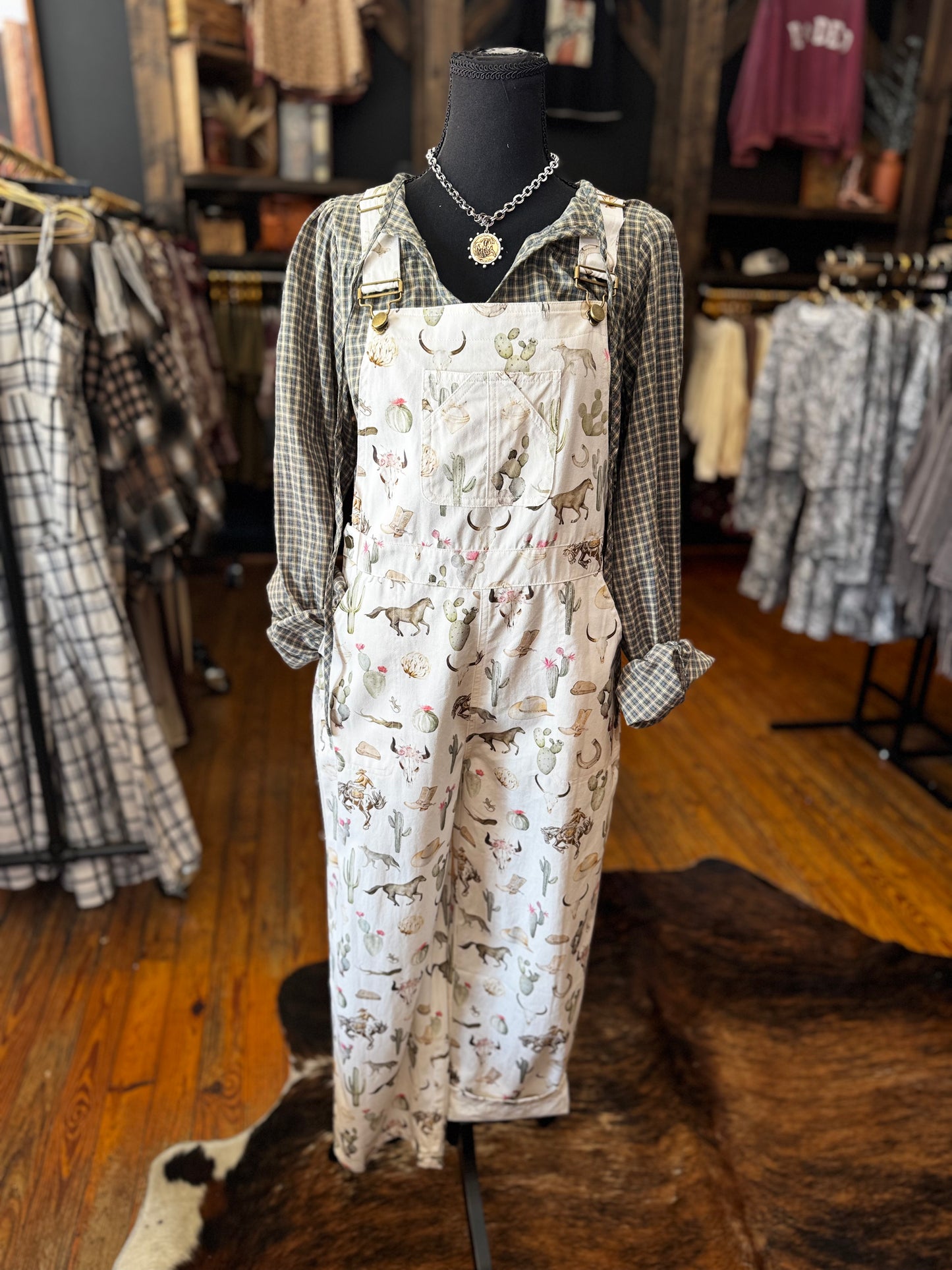 Cowgirl Desert – Western Print Overalls