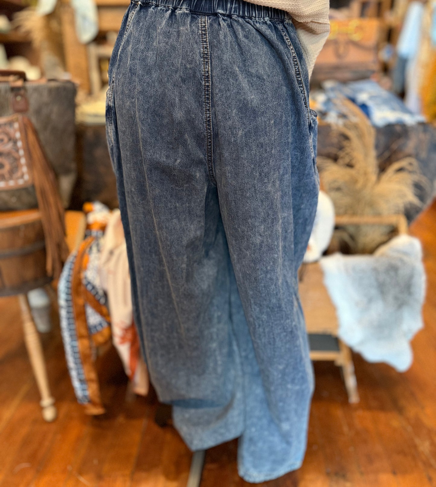 Dust Trail Barrel Pants
