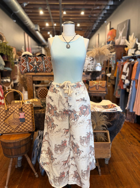 Wagon Wheel – Western Printed Drawstring Stirrup Pants