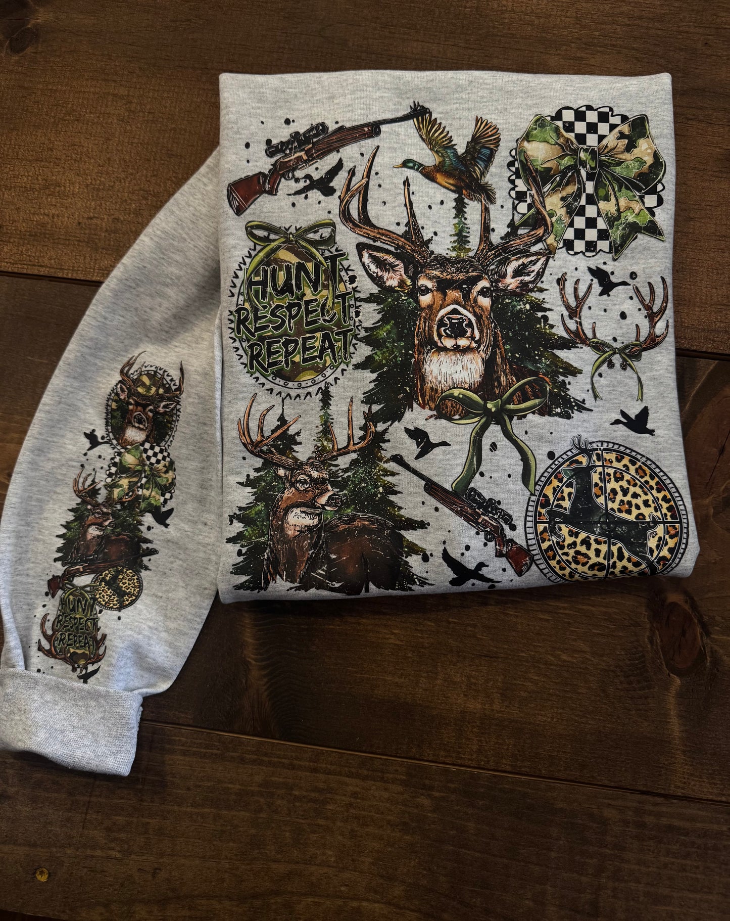 Hunting Graphic – Ash Crewneck