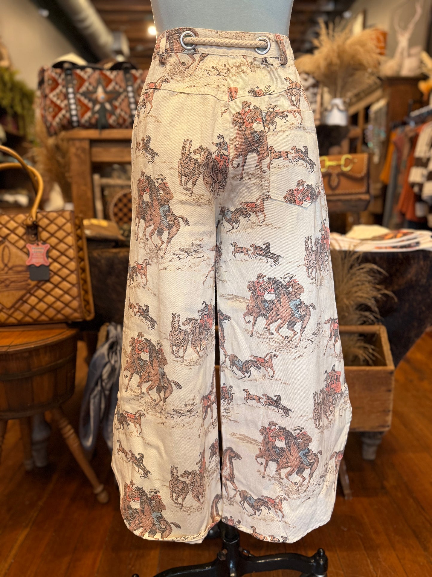 Wagon Wheel – Western Printed Drawstring Stirrup Pants