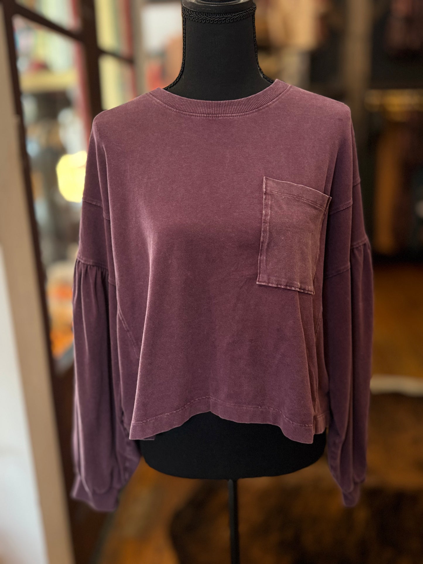 Simple Comfort – Wine Bubble Sleeve Top