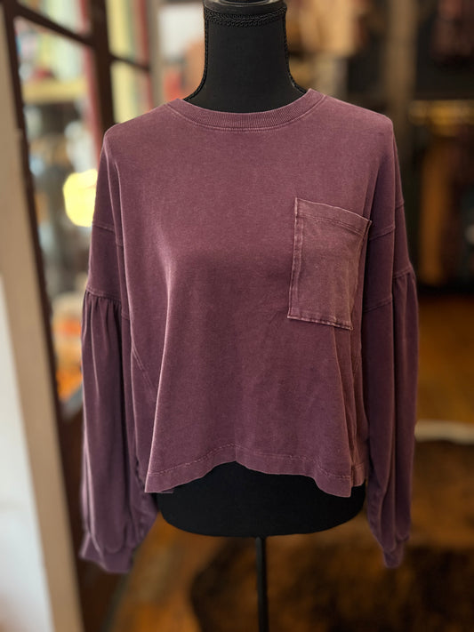 Simple Comfort – Wine Bubble Sleeve Top