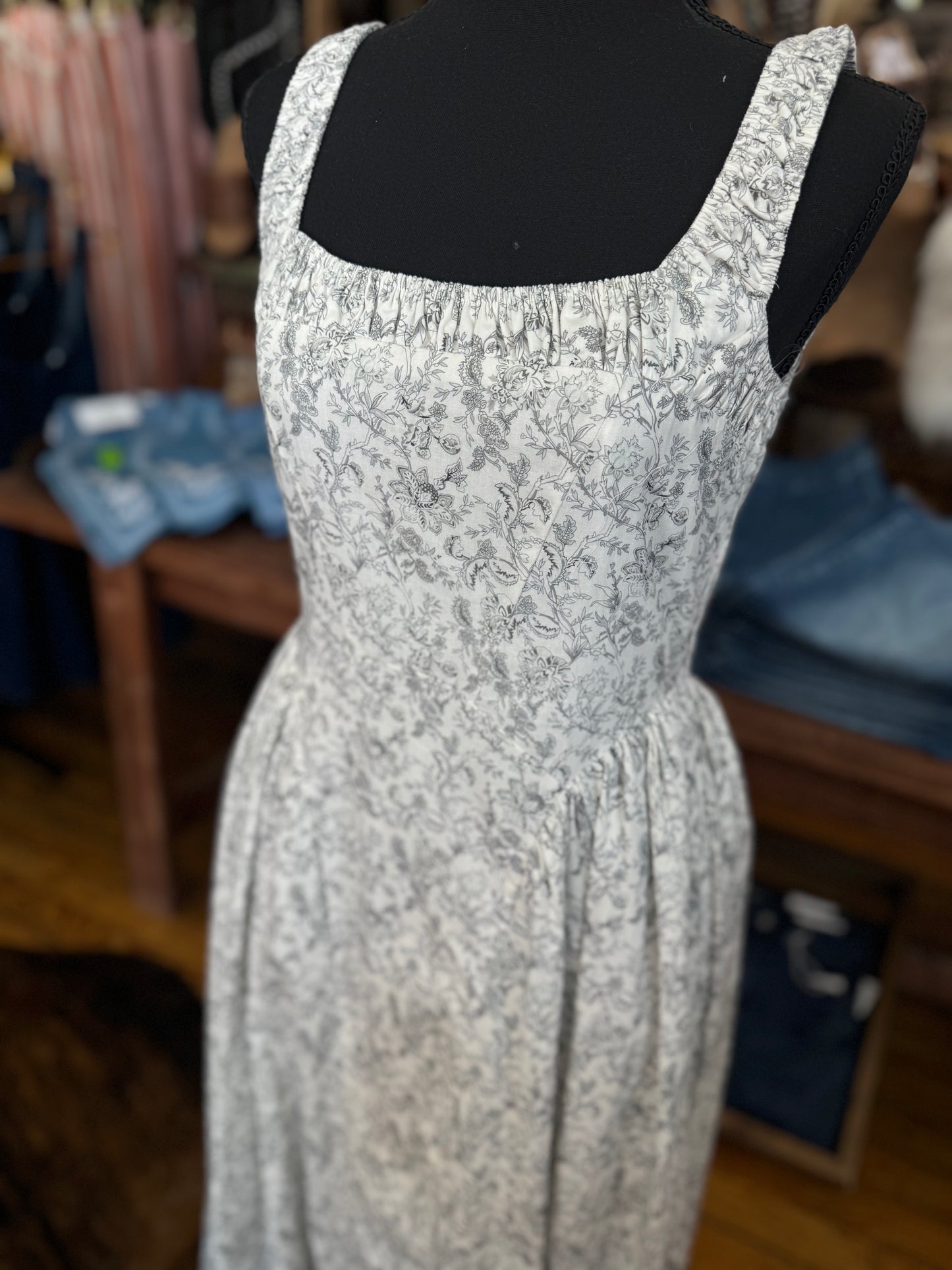 Shadowflower – Maxi Dress
