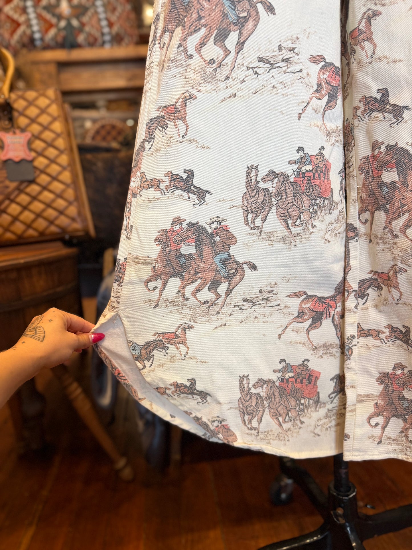 Wagon Wheel – Western Printed Drawstring Stirrup Pants