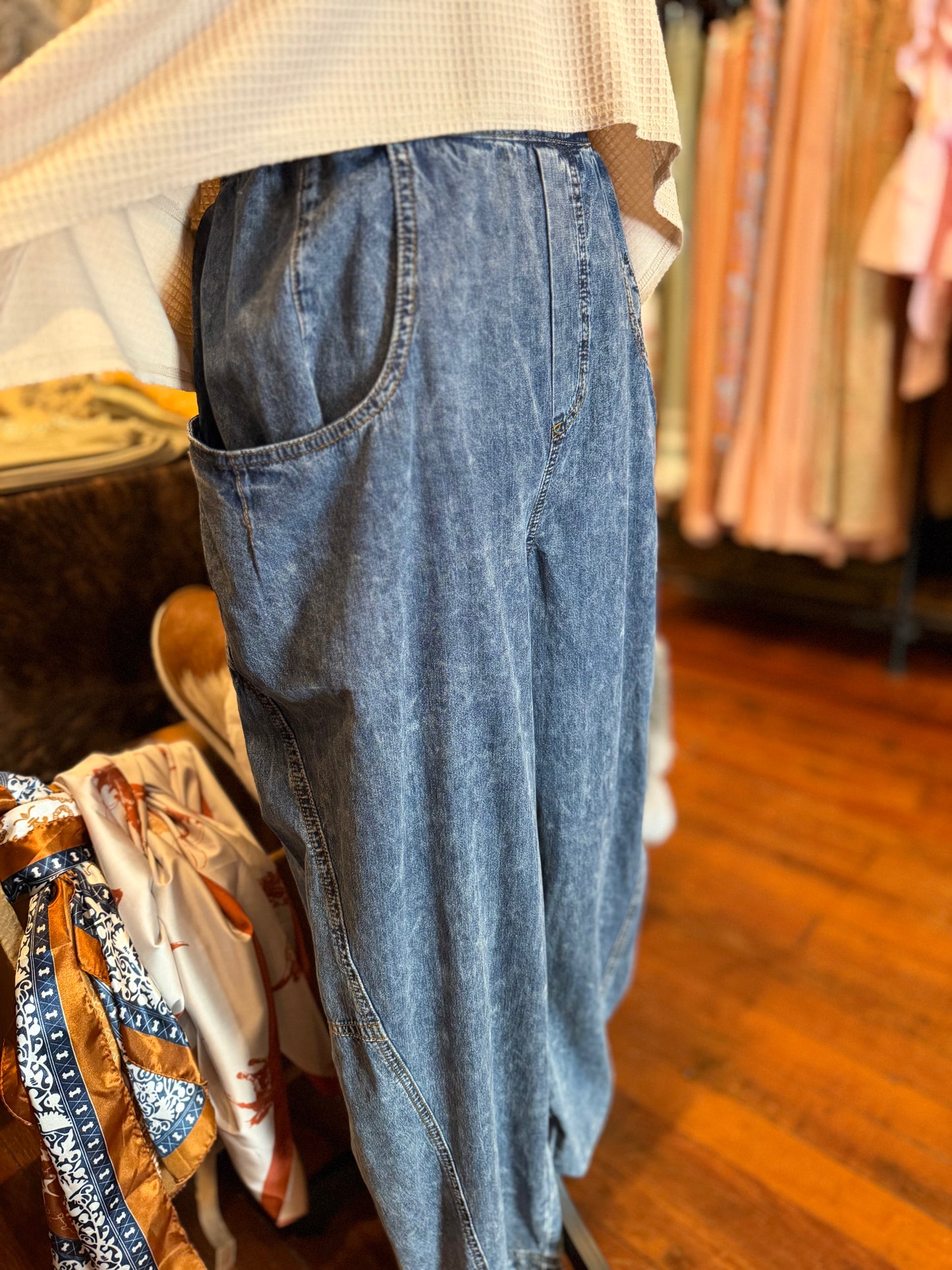 Dust Trail Barrel Pants