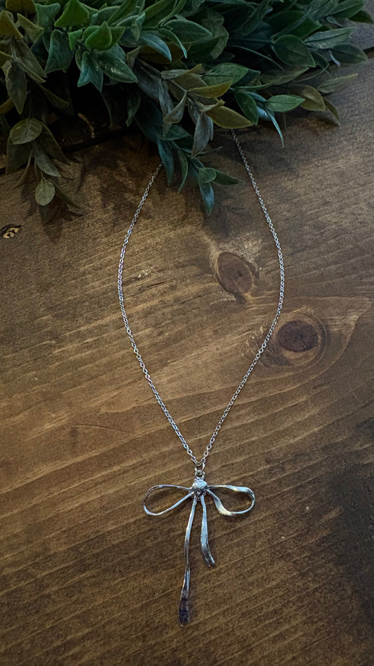 Flow Bow-Silver Necklace