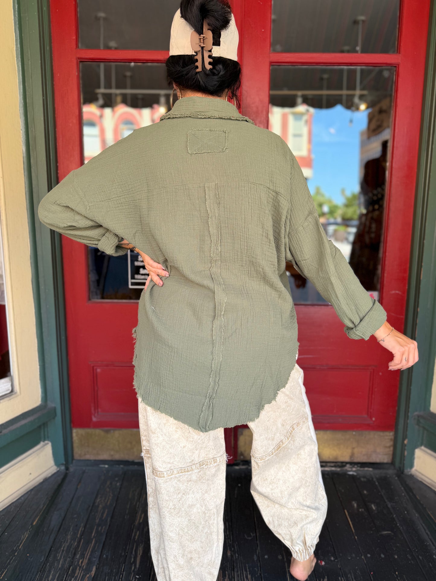 Free Flow – Olive Double Gauze Button Up