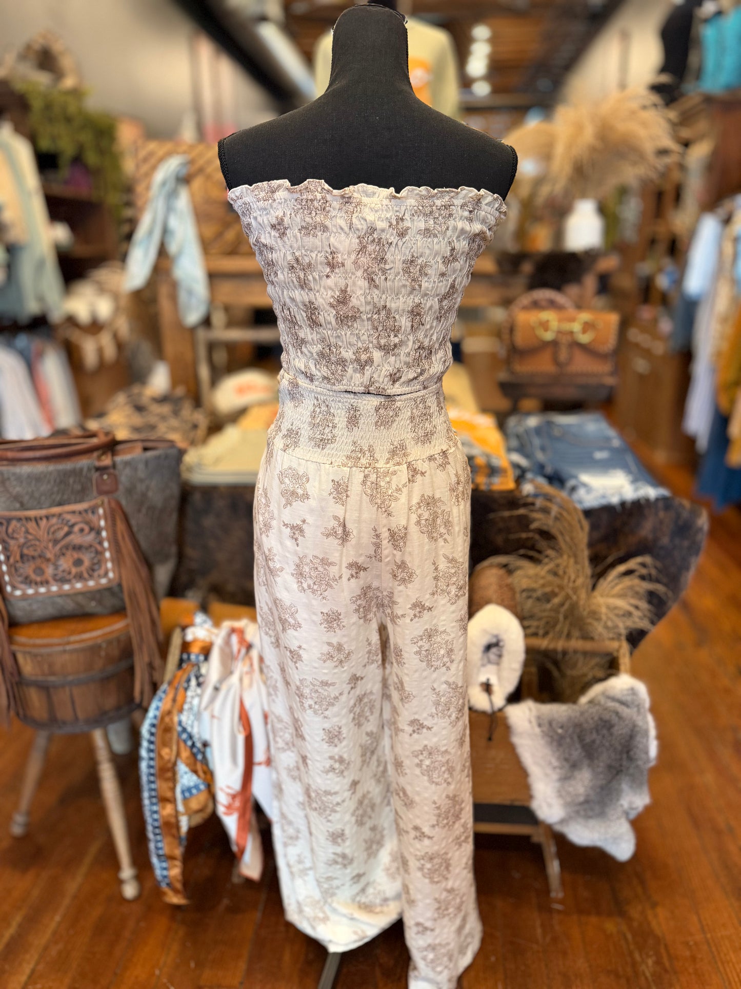 Southern Petals – Beige Set