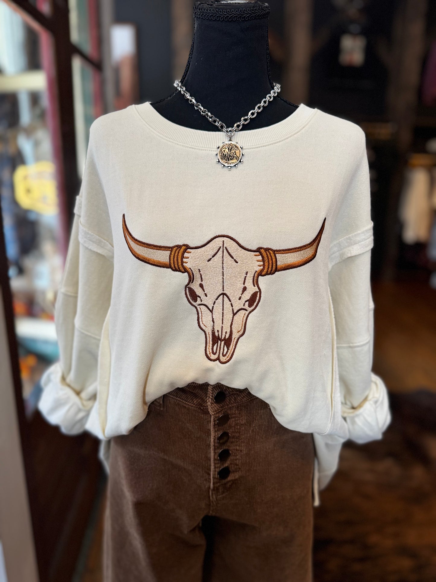 Where the Bulls Roam – Cream Embroidered Sweatshirt