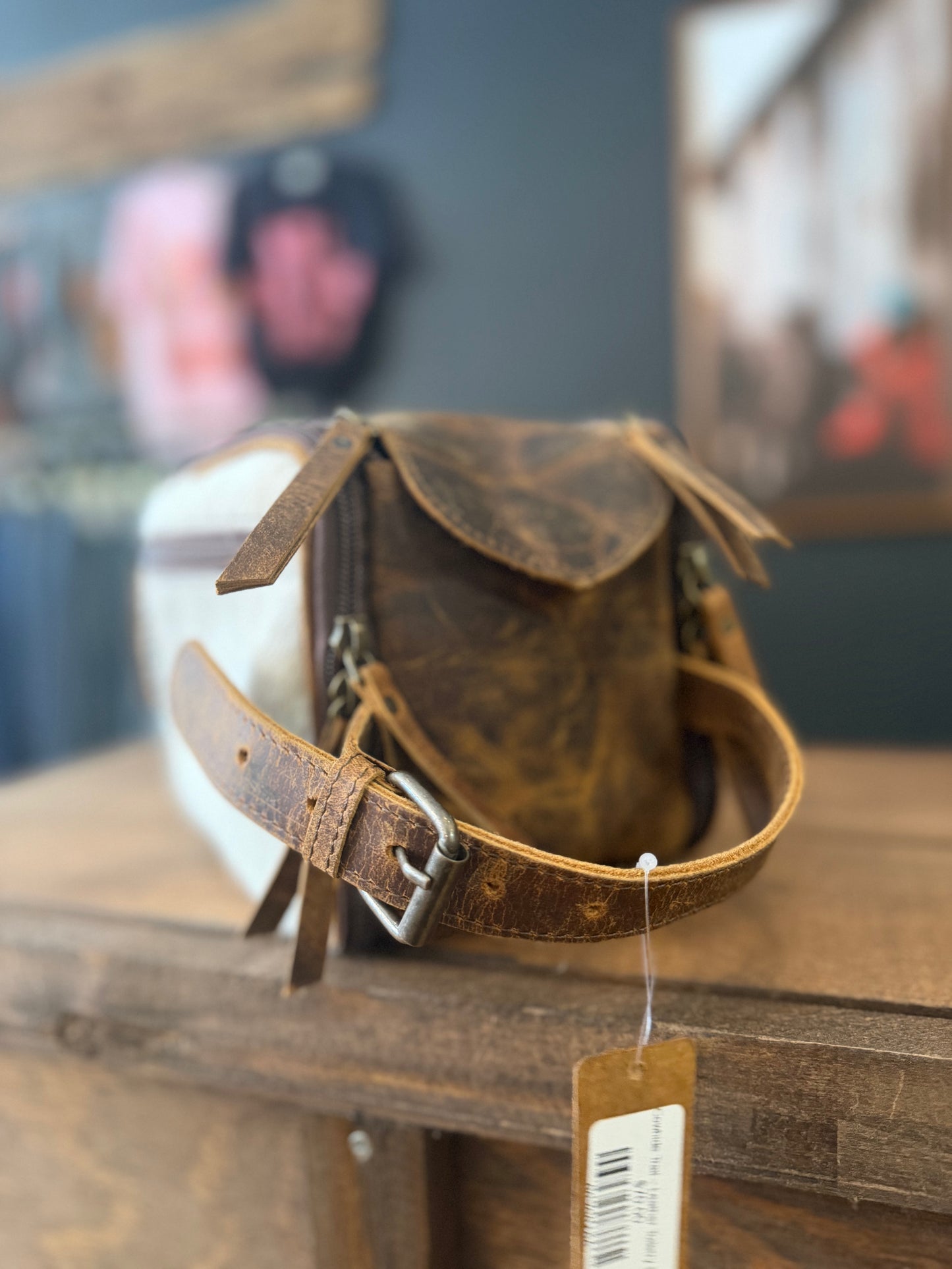Cowhide Trail – Leather Toiletry Bag