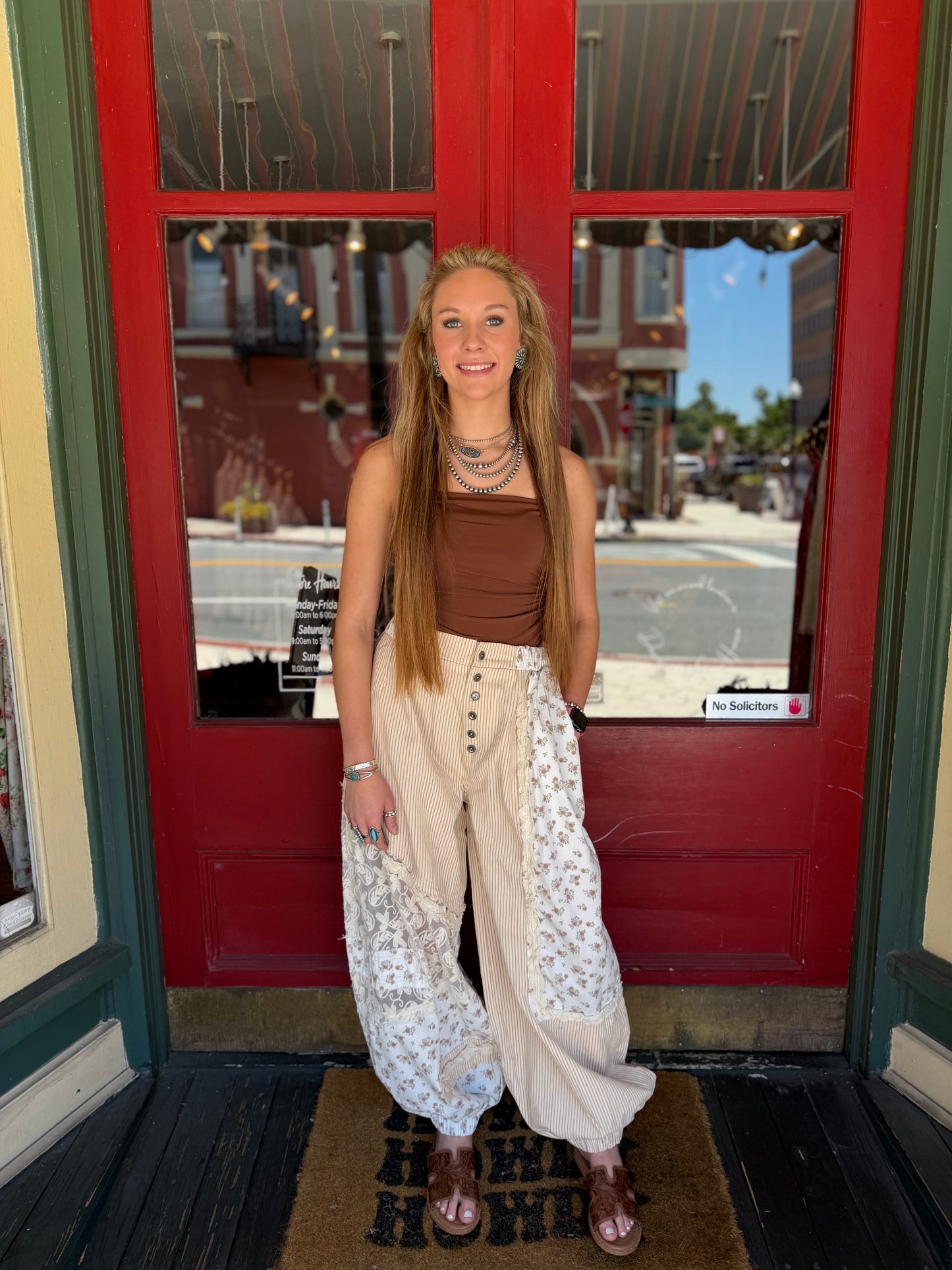 Sunwoven Stripe – White Jogger Pants