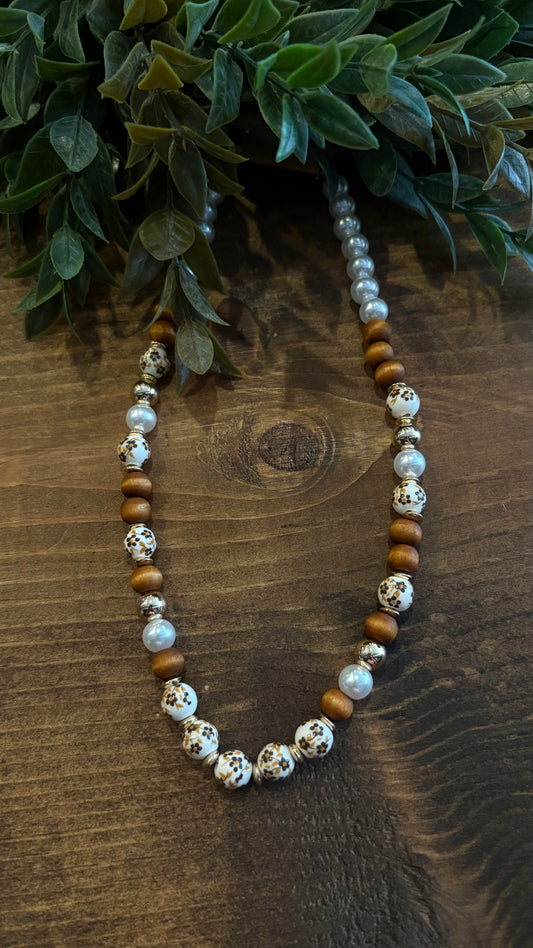 Vintage Wooden Pearl-Gold Necklace
