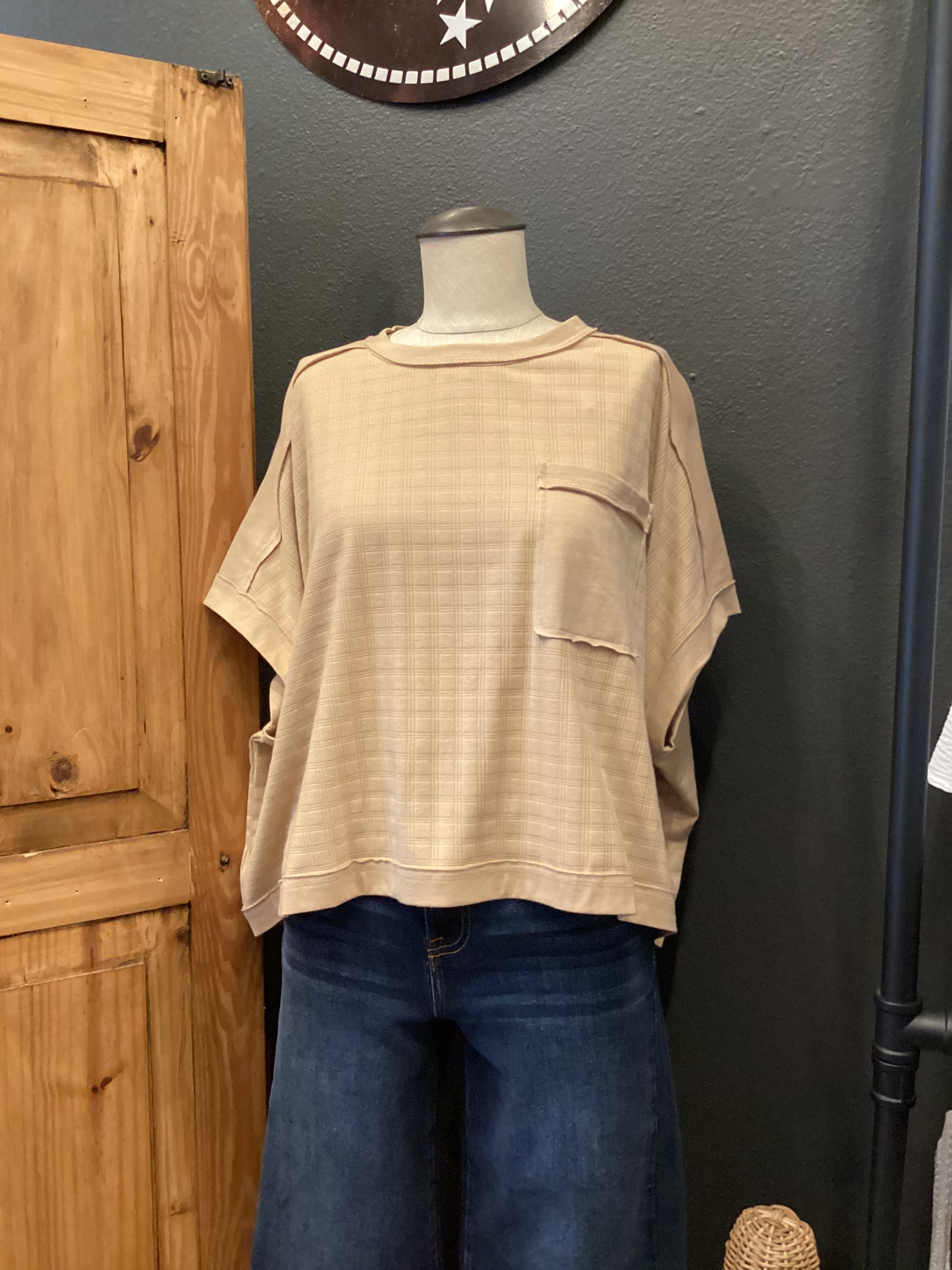 Off Grid – Tan Pocket Top