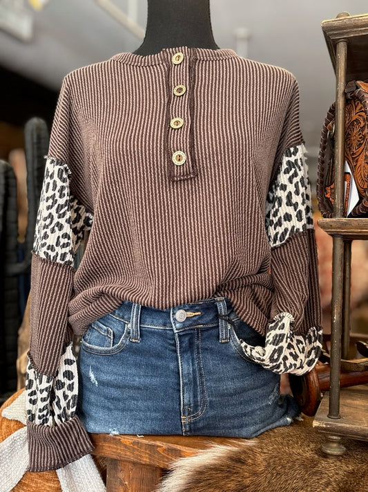 Wild for Fall – Brown Ribbed Top