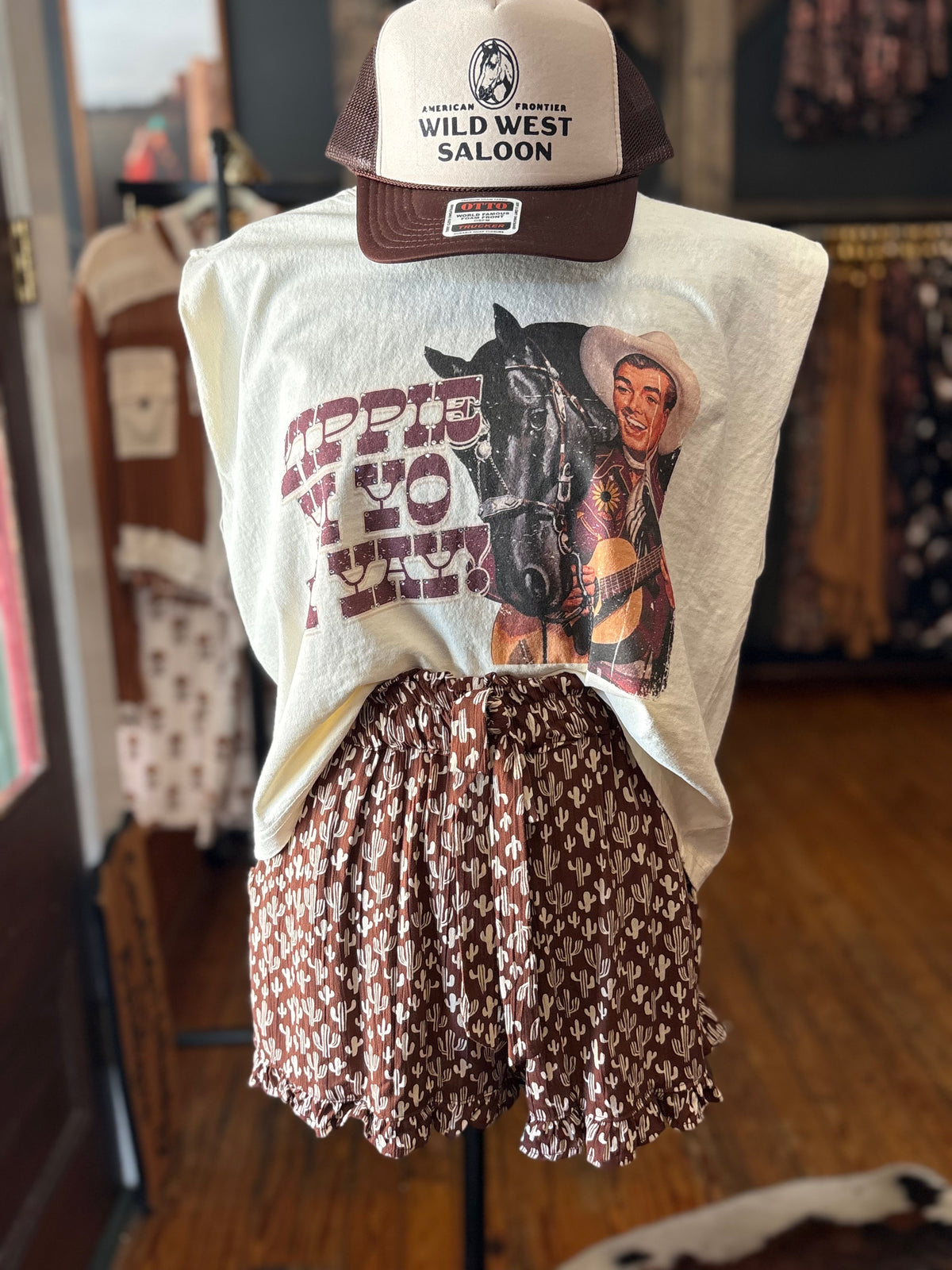 Kiss My Cactus – Brown Shorts