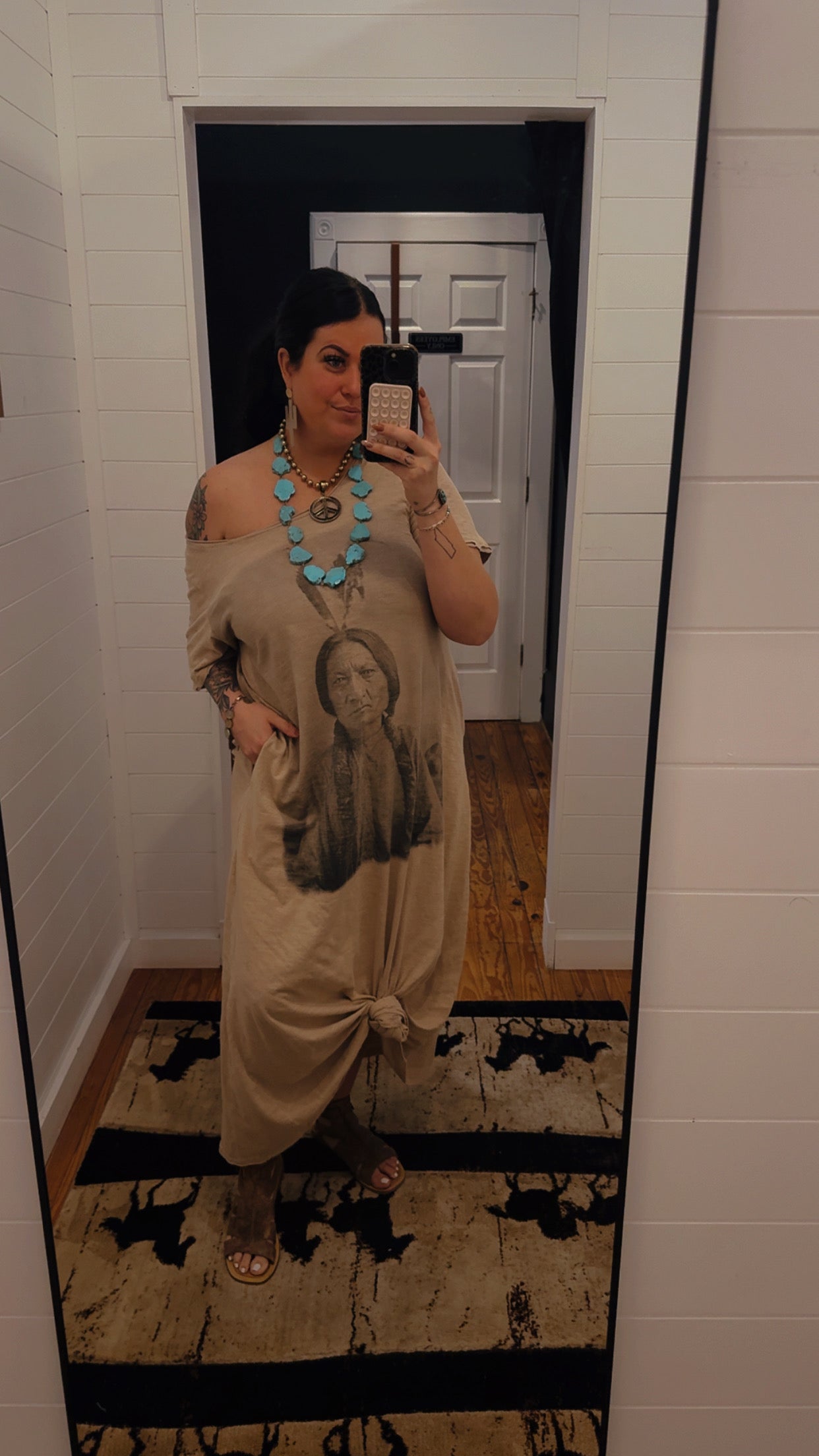 The Sitting Bull - T-Shirt Maxi Dress