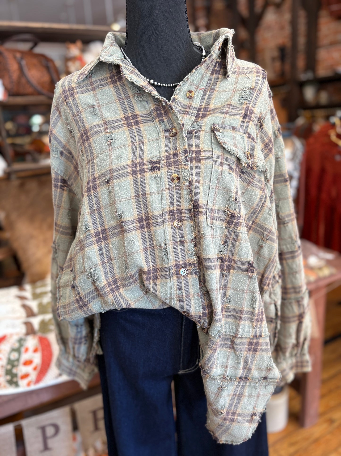 Weathered Cottage – Dust Sage Plaid Flannel
