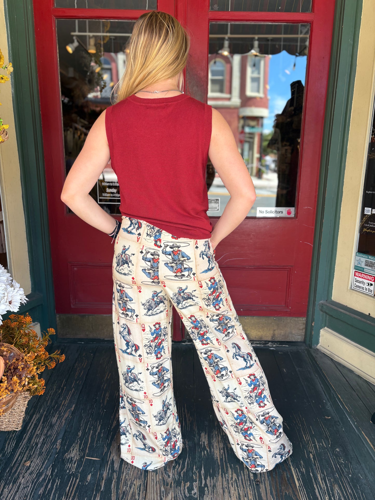 Play Your Cards – Beige Pants