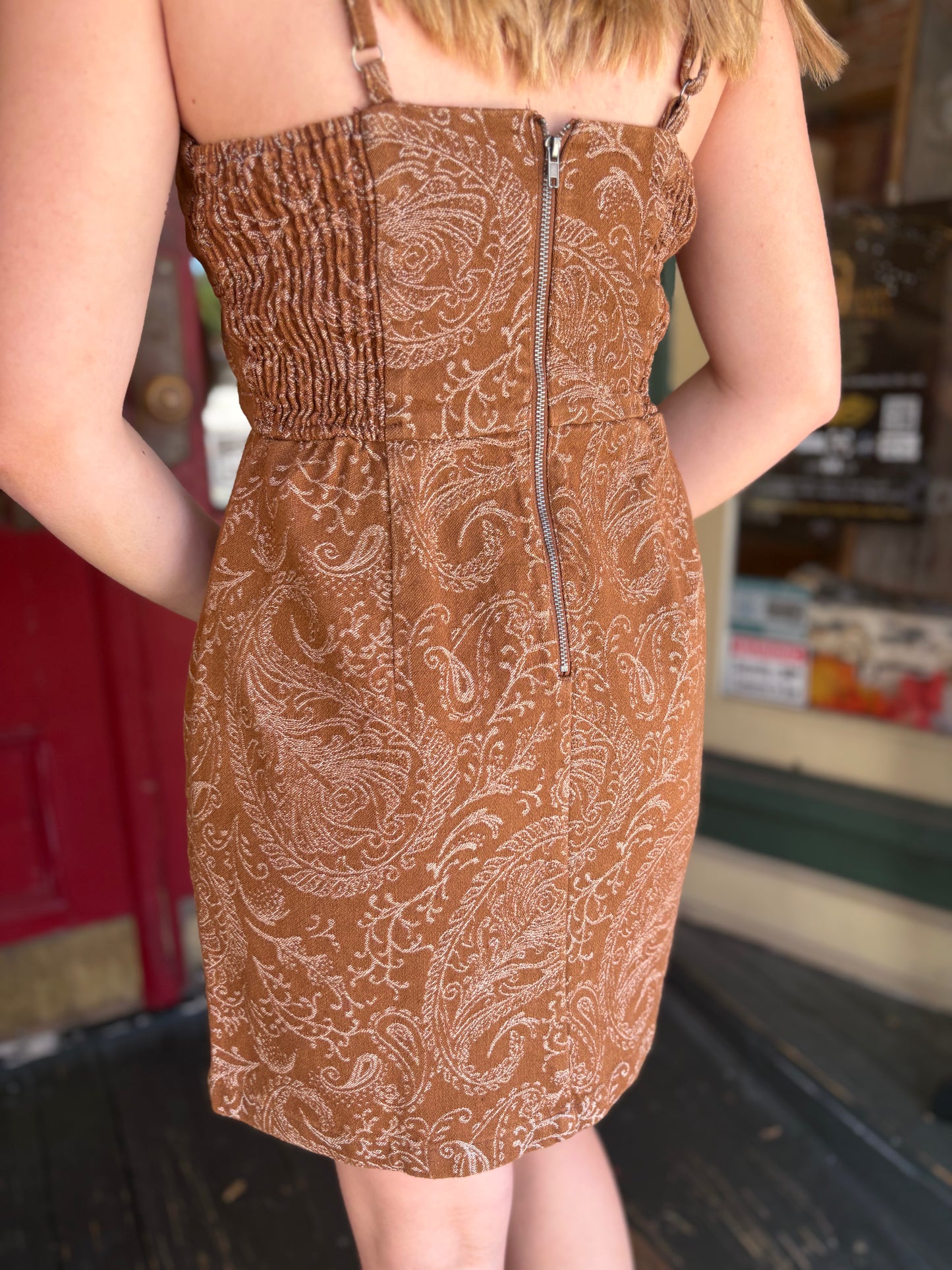 Falling Oak – Chestnut Paisley Dress