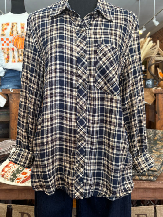 Buckskin Blue – Navy Plaid Flannel