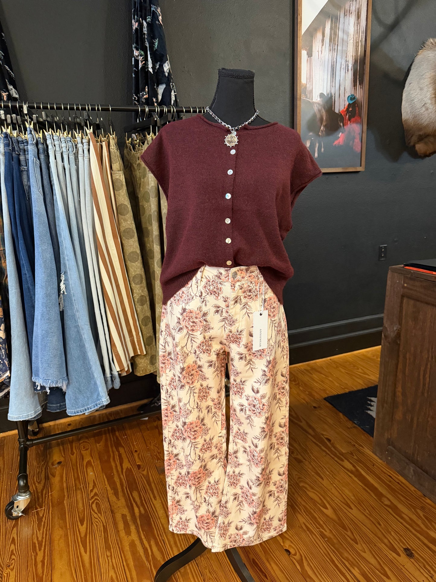 Vintage Daydream – Cream Floral Denim Pants