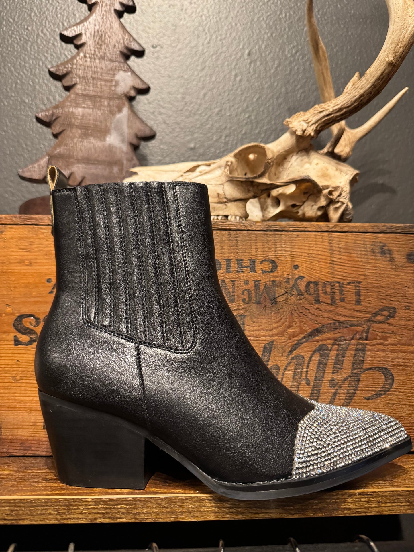 Dip Me Cowboy - Black Bootie